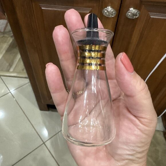 Pyrex Oil & Vinegar Cruets Salt & Pepper Shakers Gold Bands 3pc Set MCM Atomic - Picture 2 of 8